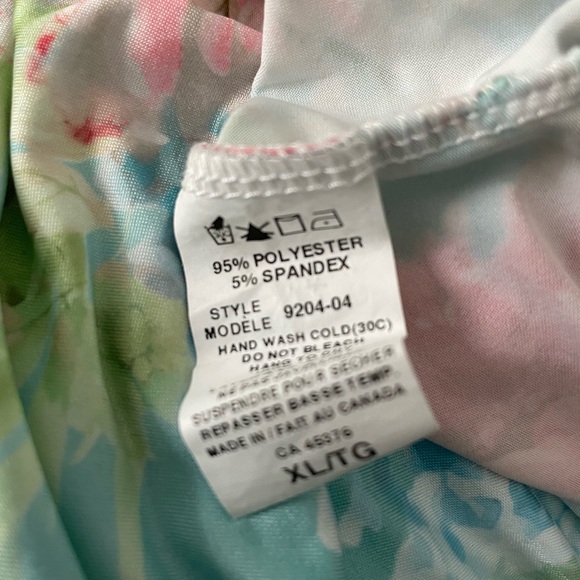 Suzy Shier floral camisole - Picture 7 of 9